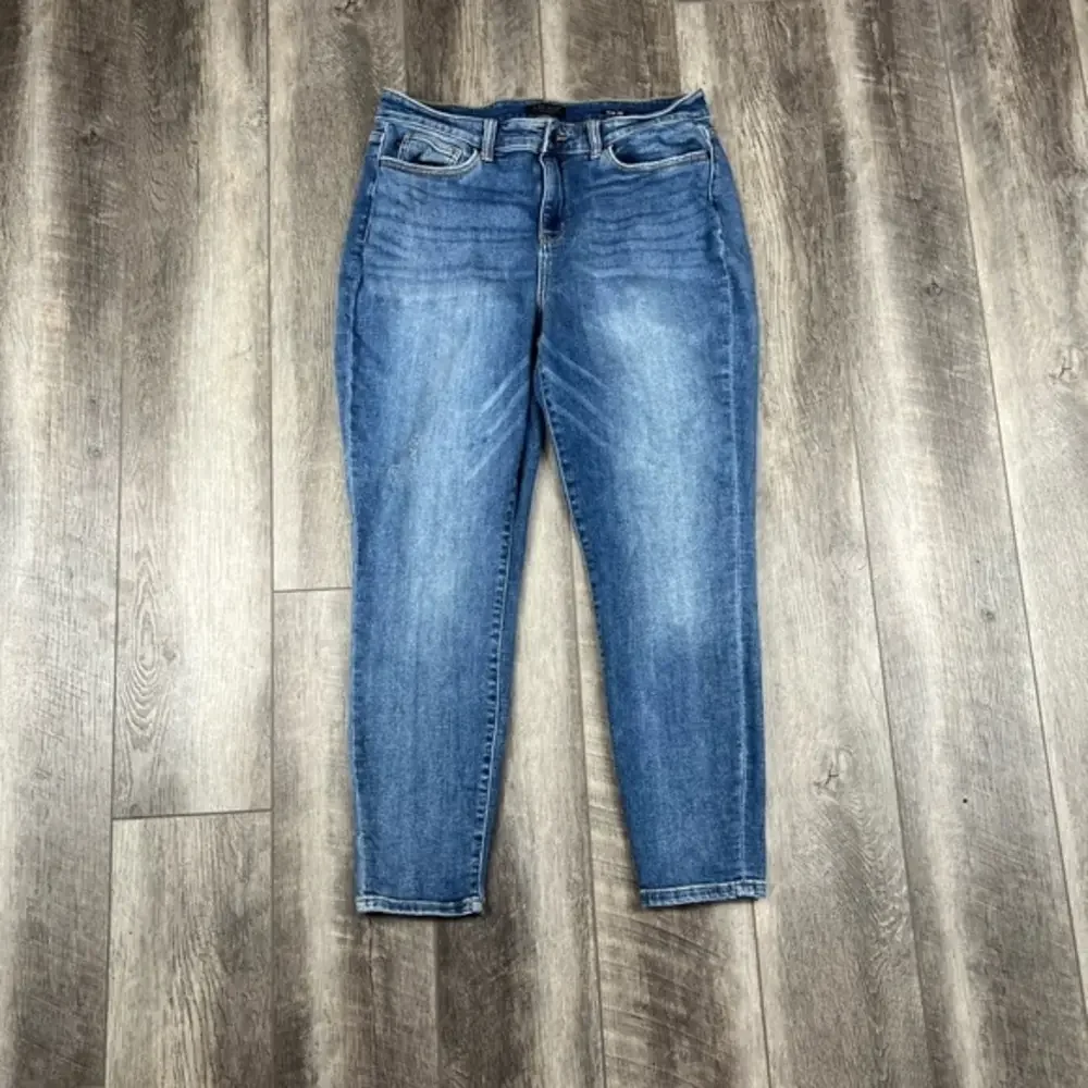 Judy Blue Slim‎ Fit Jeans